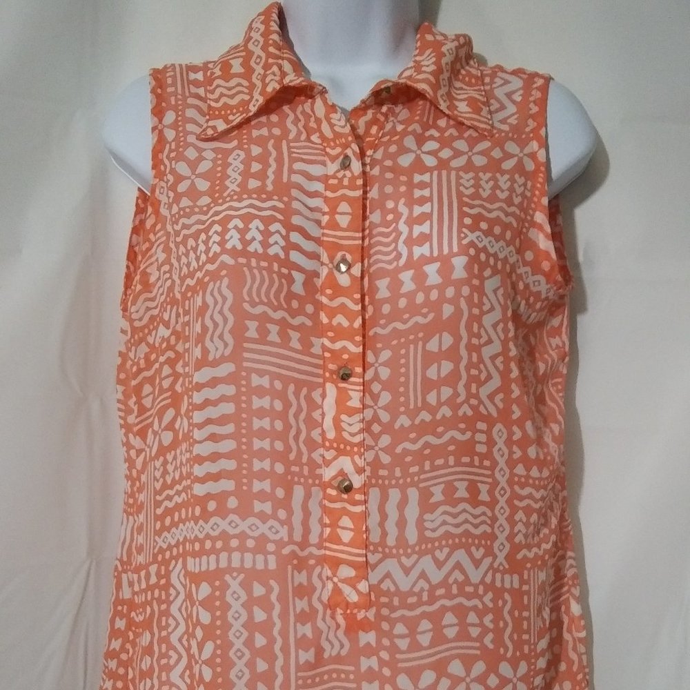 NWOT Brand: Bobois Button down  sleeveless blouse  Size M  Bust  36"  Length 25"